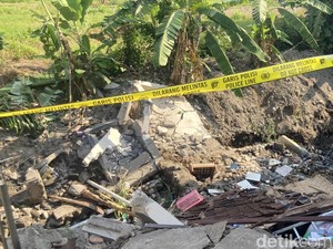 Fondasi Ambles, 2 Rumah Warga Klungkung di Bantaran Sungai Roboh