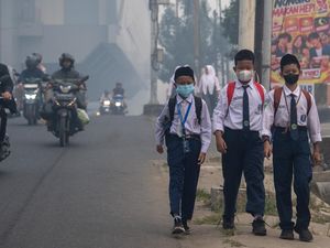 Udara Palembang Masih Masuk Level Berbahaya