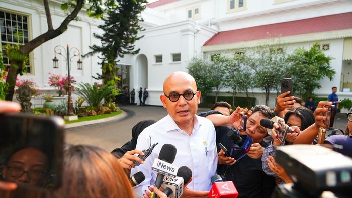 Menlu Arrmanatha Nasir