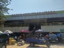 Rupiah Sentuh Rp 18 Ribu, Harga Bahan Pokok di Pasar Tradisional Naik
