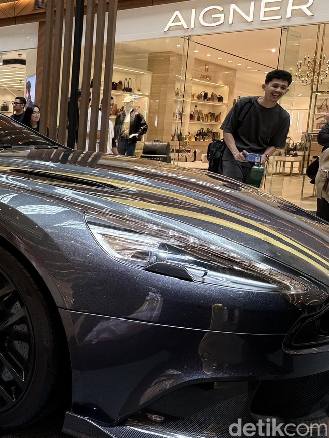 Ada Mobil Mewah Aston Martin di Peluncuran Asus ProArt P14 dan P16