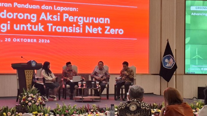 Peluncuran Laporan dan Panduan Net Zero Campus di Gedung D Kemdiktisaintek, Jalan Jenderal Sudirman, Jakarta Pusat pada Selasa (20/10/2026).