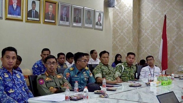 Pemkot Kendari, menindaklanjuti dugaan pelanggaran pemanfaatan ruang bangunan berupa bengkel di kawasan Senopaty Land.