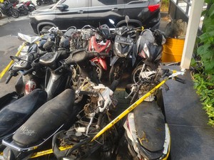 11 Motor Warga Rusak Imbas Ledakan Ciputat, 2 Diperbaiki Polisi