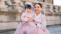 Liburan Seru Rossa dan Raina di Korea