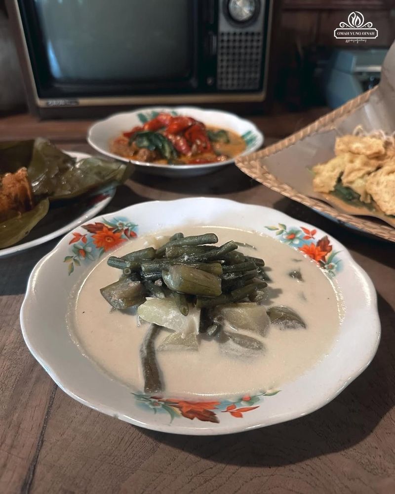 Sayur lodeh di rumah makan jakarta dan sekitarnya