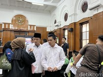 4 Remaja di Surabaya Keroyok Teman hingga Tewas gegara Sandal Crocs