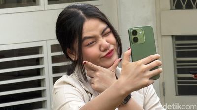 Wujud Vivo V80 Lite 5G, HP Baterai 10.000 mAh Harga Rp 6 Jutaan