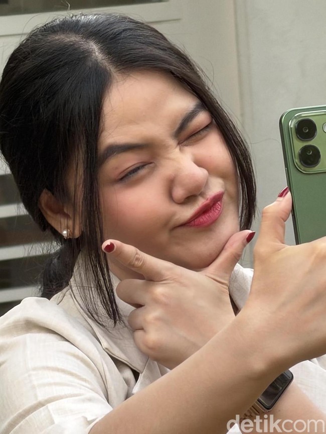 Wujud Vivo V80 Lite 5G, HP Baterai 10.000 mAh Harga Rp 6 Jutaan