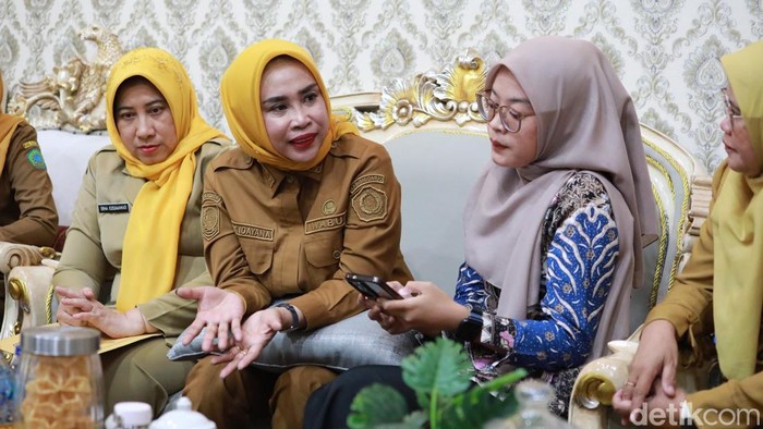 Wabup Sidoarjo Mimik Idayana dorong budaya gemar membaca lewat perpustakaan digital