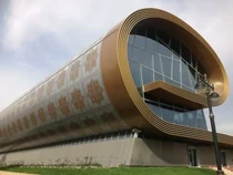 10 Bangunan Suka-suka Arsiteknya: Gedung Mirip Karpet Digulung-Hotel Bentuk Gitar