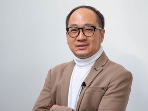 Alumni Kedokteran Gigi UNAIR Marino Sutedjo Raih Pengakuan Internasional
