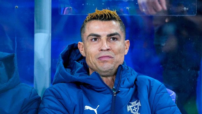 FILE PHOTO: Soccer Football - Nations League - Group A4 - Norway v Portugal - Ullevaal Stadion, Oslo, Norway - September 27, 2026 Portugals Cristiano Ronaldo on the substitutes bench before the match Lise Aserud/NTB via REUTERS    ATTENTION EDITORS - THIS IMAGE WAS PROVIDED BY A THIRD PARTY. NORWAY OUT. NO COMMERCIAL OR EDITORIAL SALES IN NORWAY./File Photo