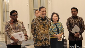 Luhut Buka-bukaan soal Usulan Kerugian Negara Bukan Korupsi
