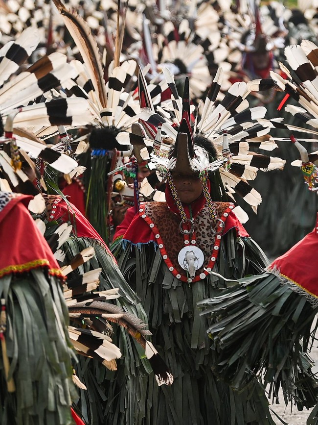Ratusan Penari Dayak Bahau Meriahkan Festival Hudoq Pekayang 2026