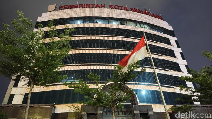 Kondisi Gedung Pandanaran di Jalan Pemuda, Kecamatan Semarang Tengah, Kota Semarang, Rabu (21/10), yang direncanakan untuk dikosongkan.