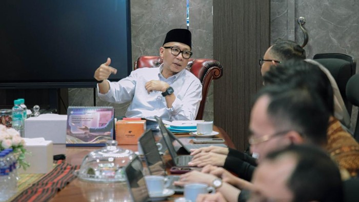 Gubernur Lampung Rahmat Mirzani Djausal