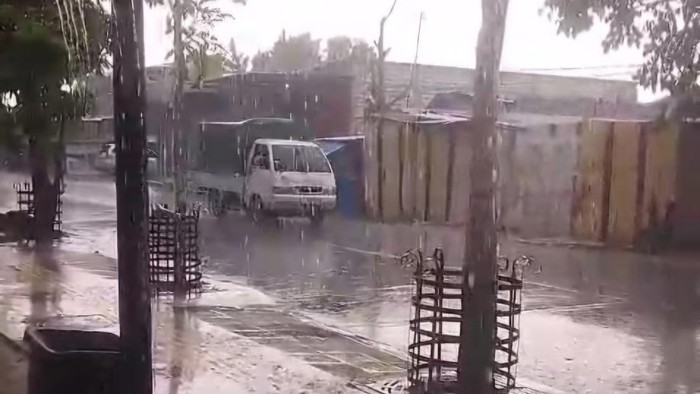 Hujan mengguyur Kota Bojonegoro
