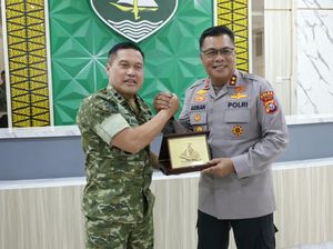 Perkuat Keamanan, Kapolda Riau Silaturahmi ke Pangdam Tuanku Tambusai