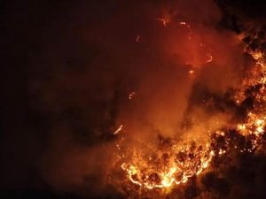 Gunung Ciremai Area Kuningan Kebakaran, Meluas hingga Majalengka