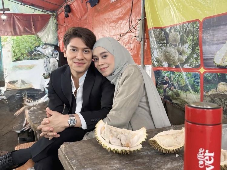 Kompak! Lesti Kejora dan Rizky Billar Makan Durian hingga Minum Kopi Bareng