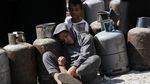 Krisis Gas di Taiz Yaman Memaksa Warga Antre Berjam-jam
