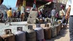 Krisis Gas di Taiz Yaman Memaksa Warga Antre Berjam-jam