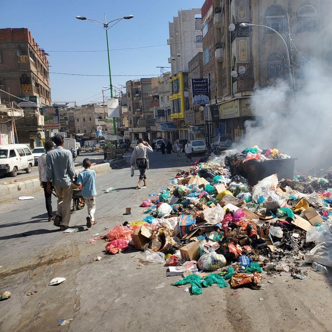 Krisis Sampah Melanda Kota Taiz Yaman Akibat Pengepungan Houthi