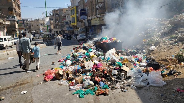 Krisis Sampah Melanda Kota Taiz Yaman Akibat Pengepungan Houthi