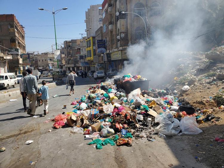 Krisis Sampah Melanda Kota Taiz Yaman Akibat Pengepungan Houthi