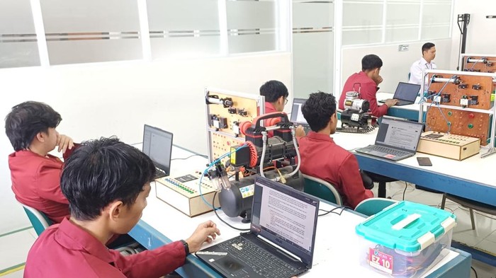 Lembaga Sertifikasi Profesi (LSP) Universitas Muhammadiyah Yogyakarta (UMY) menggelar uji kompetensi terhadap 831 peserta, 5-19 Oktober 2026.