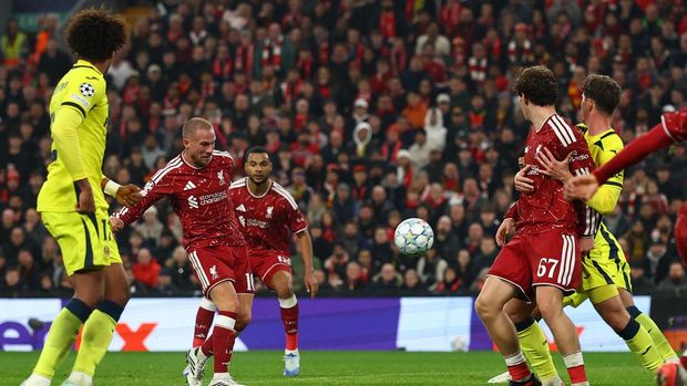 Liverpool vs Villarreal Soccer Football - UEFA Champions League - Liverpool v Villarreal - Anfield, Liverpool, Britain - October 20, 2026 Liverpool's Alexis Mac Allister scores their third goal REUTERS/Phil Noble
