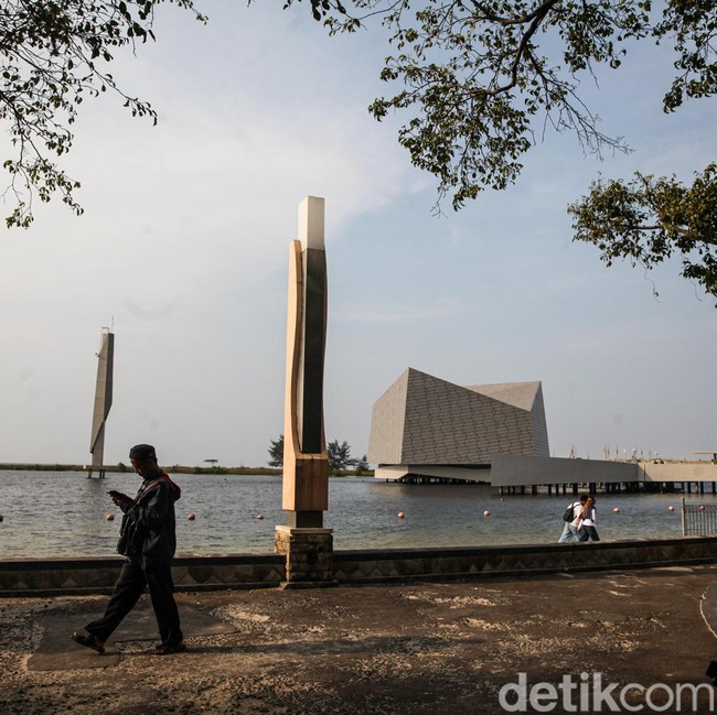 Masjid Apung An-Nur Jadi Magnet Baru Wisatawan di Ancol