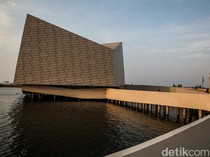 Menyelami Filosofi Arsitektur Masjid Apung An-Nur Jakarta