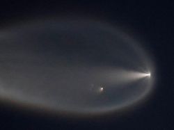 Misi SpaceX Bandwagon 5 Bawa 32 Satelit ke Luar Angkasa