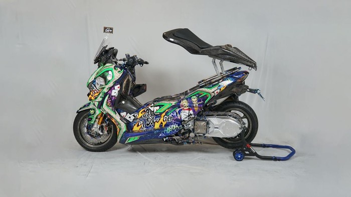 Modifikasi Yamaha Xmax bertema Joker