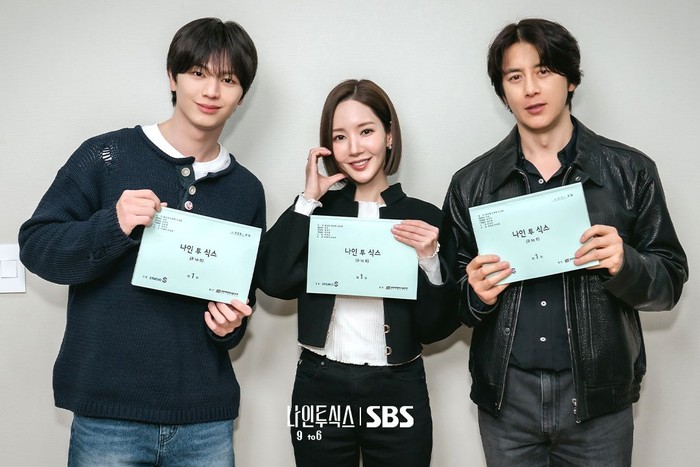 Cast drama Korea SBS Nine to Six baca naskah perdana.