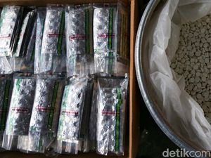 Pabrik Obat Keras Ilegal di Sukoharjo Digerebek, 7,8 Juta Butir Disita