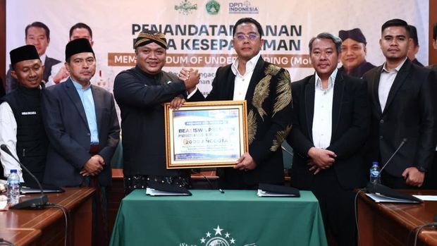 Pagar Nusa dan DPN Indonesia menandatangani nota kesepahaman untuk beasiswa PKPA bagi 2.000 kader.