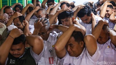 Pemprov DKI Gelar Simulasi Gempa Serentak di Sekolah dan Kantor