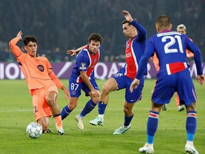Barcelona Kurang Fresh Saat Dikalahkan PSG, Flick Ungkap Penyebabnya
