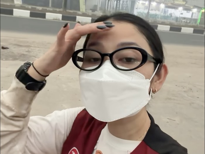 Riyuka Bunga ikut padamkan Karhutla.