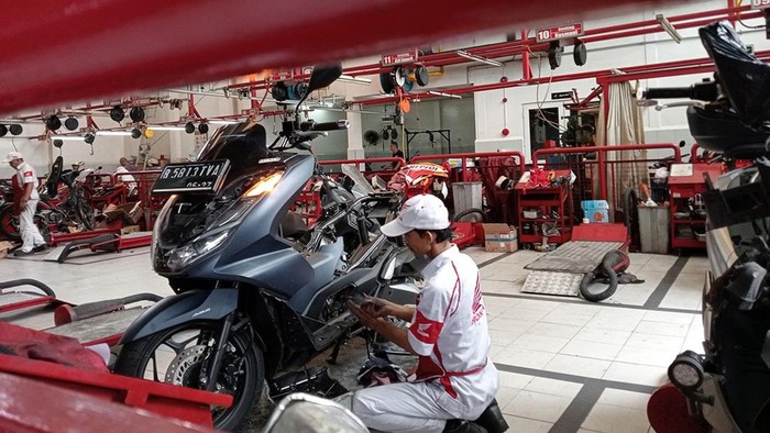 Sambut hari sumpah pemuda, servis motor Honda bisa dapat diskon 20%