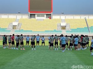 Bernardo Tavares Siapkan 23 Pemain Persebaya Hadapi PSM di Stadion GBH