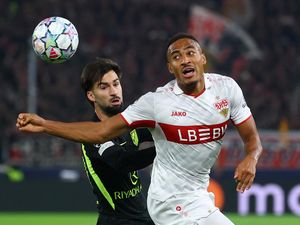 Ada Kartu Merah, Stuttgart vs Atletico Tuntas 1-1