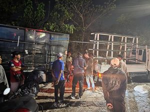 Ngeri, Pekerja di Jimbaran Tewas Tertimpa Lembaran Kaca dari Pikap