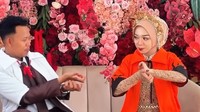 Pengantin Ini Pakai Jubah Hokage, Pernikahan 'Sehidup Senaruto' Viral