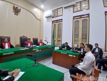 Ponakan Walkot Tebing Tinggi Divonis 1,5 Tahun Bui Kasus Suap Jaringan Internet