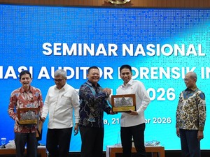 Cegah Korupsi di Era Digital, Wamendagri Perkuat Peran Auditor Forensik