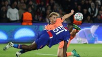 Aksi Heroik Bek PSG: Wajah Kena Sepak Kepala Kena Sundul